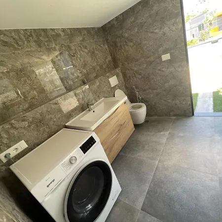 Perla Luxury Penthouse * טיראנה